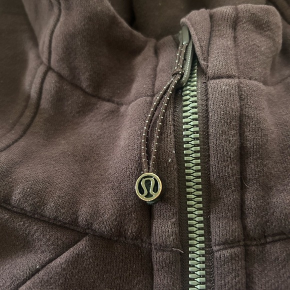 Lululemon Scuba Hoodie Cotton Fleece
Pelt 8 - Picture 4 of 9